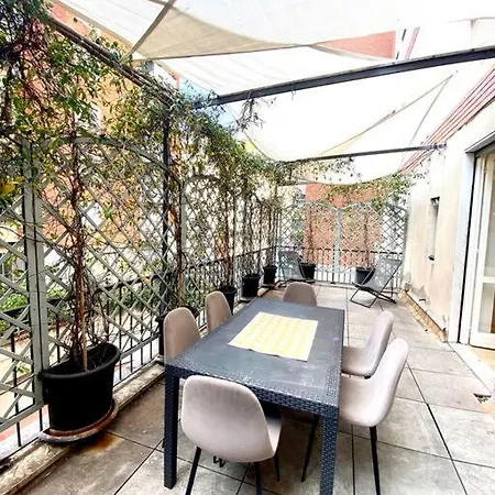 Apartamento • • Washington Milão